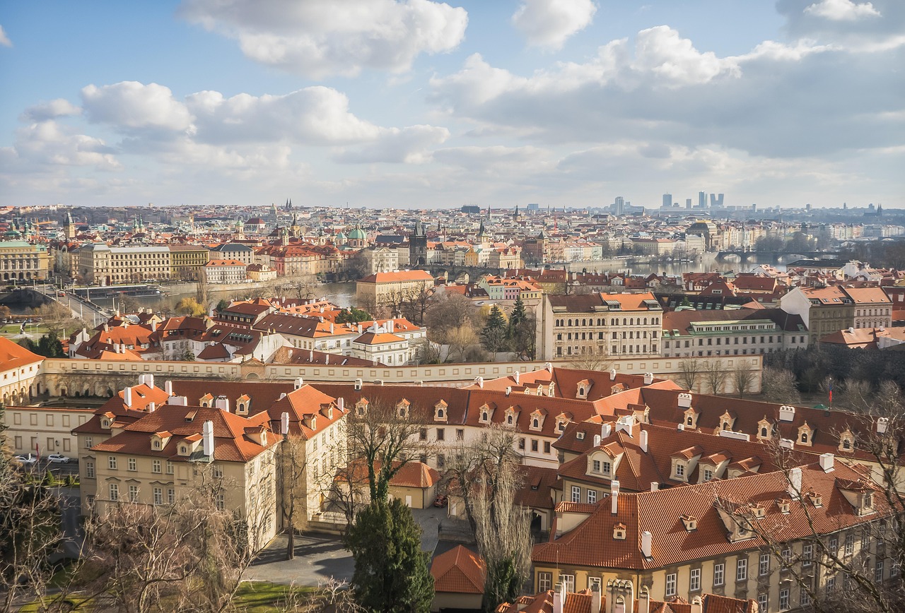 découvrez les plus belles villes du monde, leur histoire, leurs attractions incontournables et des conseils pour voyager et explorer chaque cité comme un local.
