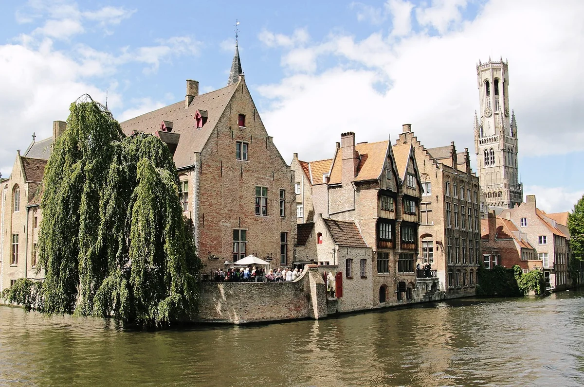 la tour